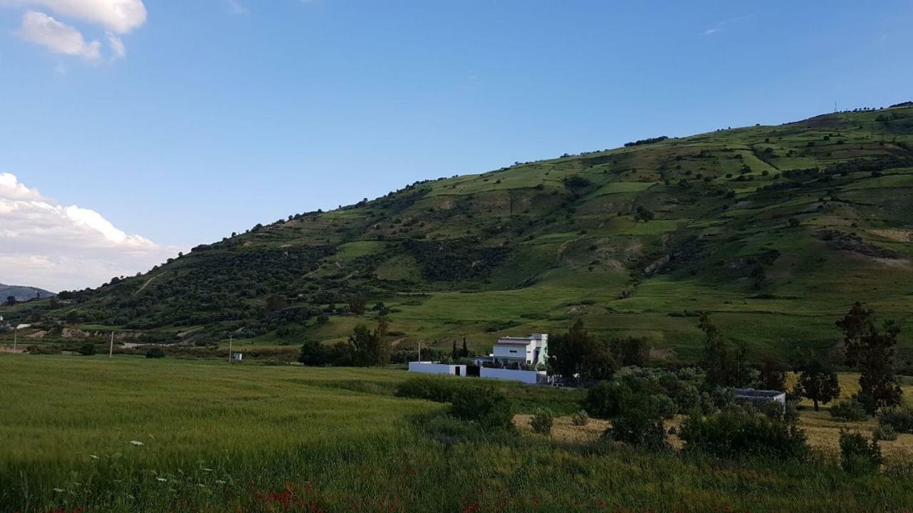 Belle Maison Au Coeur Des Montagnes De Taza A Moins De 10 Minutes De L'Agora Park Villa Bagian luar foto